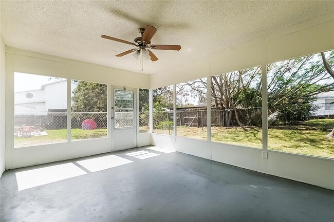 Building Photo - 9135 Richwood Ln