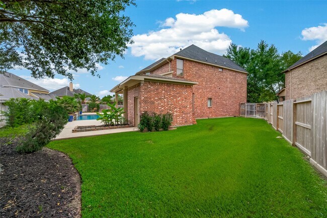 Building Photo - 27411 Manor Falls Lane