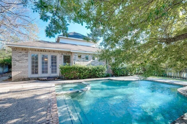 Building Photo - 34 N Longsford Cir