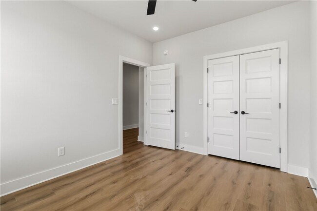 Building Photo - 1830 Momi St
