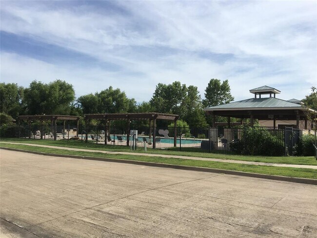 Building Photo - 1008 Forest Meadow Ct