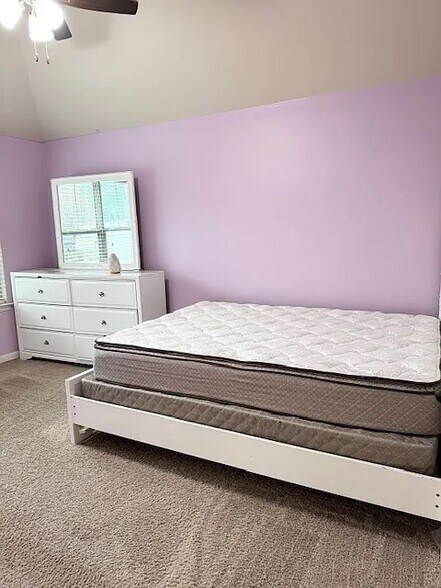 4 Guest Bedroom(2nd Floor) - 206 Heights Ave