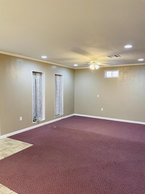 Building Photo - 306 N Davis St