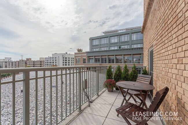 Building Photo - 2425 L St NW