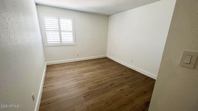 Building Photo - 2938 N 61st Pl