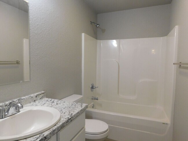 Building Photo - New 2 Bedroom Duplex Near University of Arkansas Fort Smith