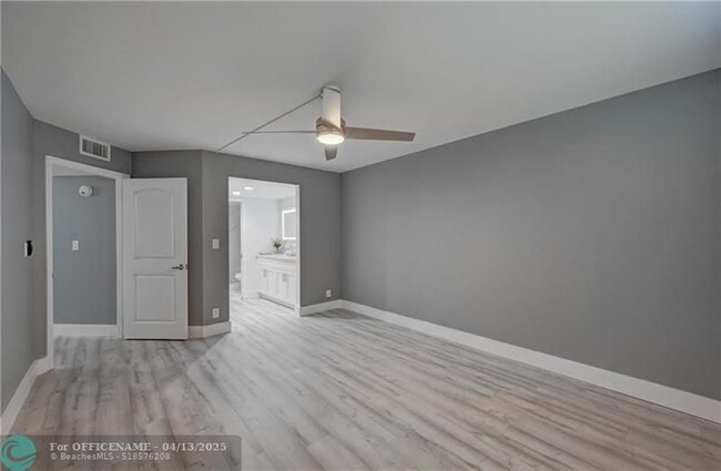 Building Photo - 1704 Andros Isle