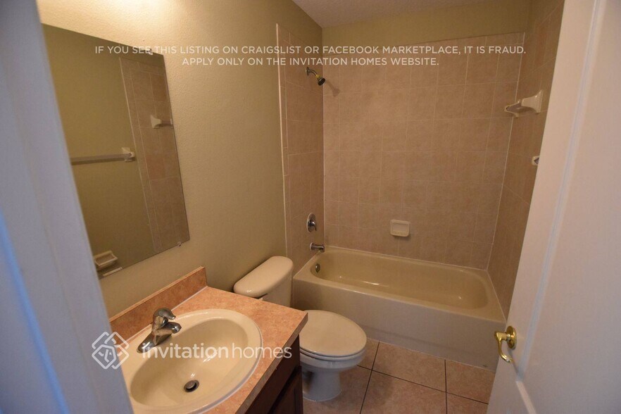 Building Photo - 16526 Deer Chase Loop