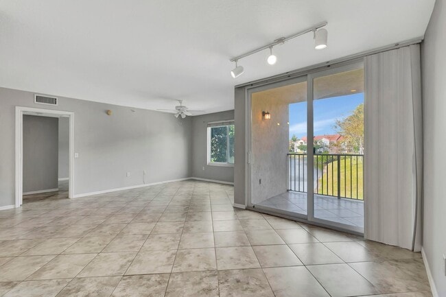 Building Photo - 116 Villa Cir