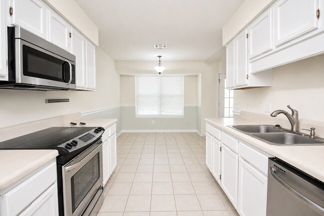 Building Photo - SW Pensacola Creek-Front Home with Screened Porch!
