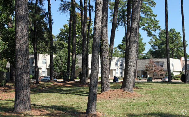 Building Photo - Colony Pines