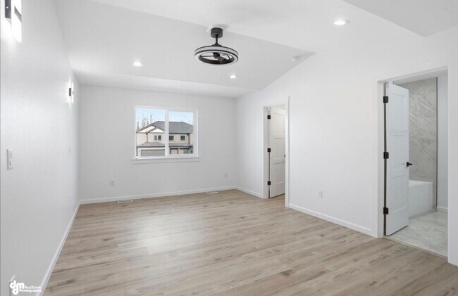 Building Photo - 336 Ashbrook Dr