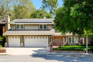 Building Photo - 3303 Park Vista Dr
