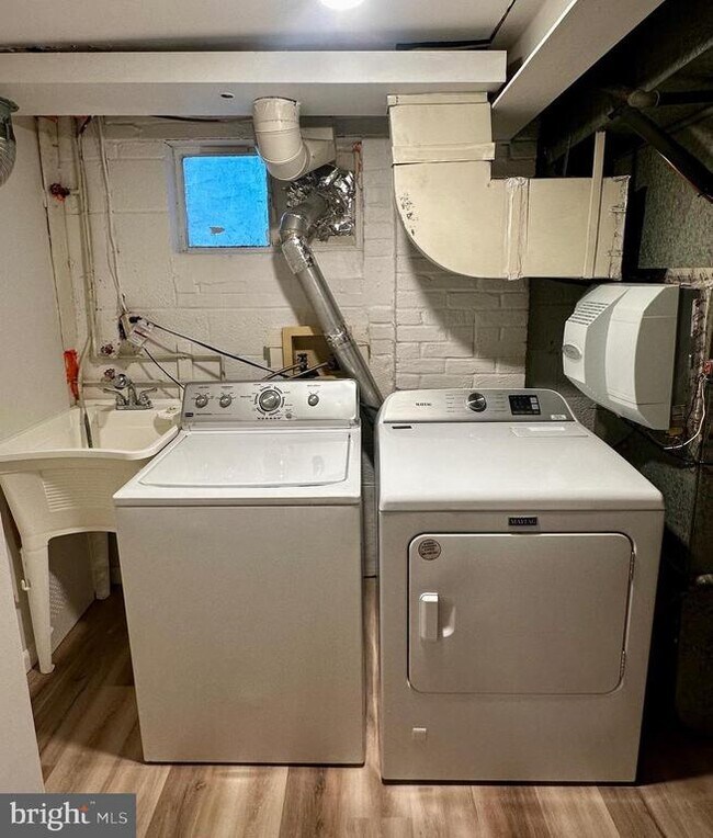 Building Photo - 5100 10th St N