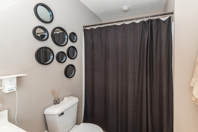 Building Photo - 420 Beverly Ct