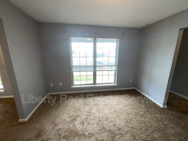 Building Photo - 215 Bridgemont Way