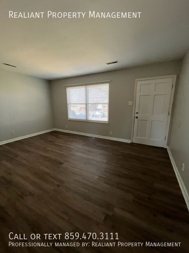 Building Photo - 1662 Costigan Dr