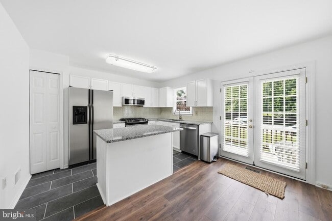 Building Photo - 46733 Woodmint Terrace