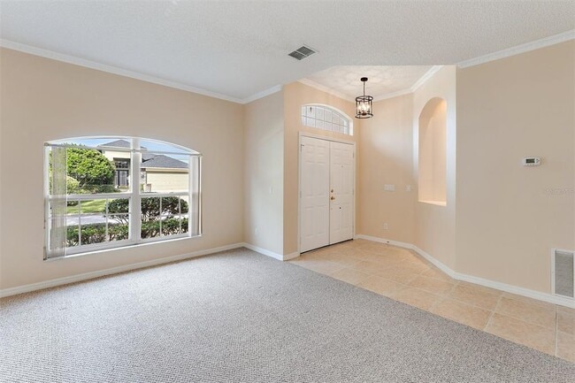 Building Photo - 207 Little Creek Ln