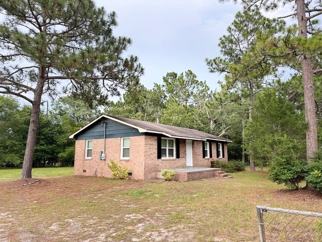 Building Photo - 110 Whispering Pines Terrace