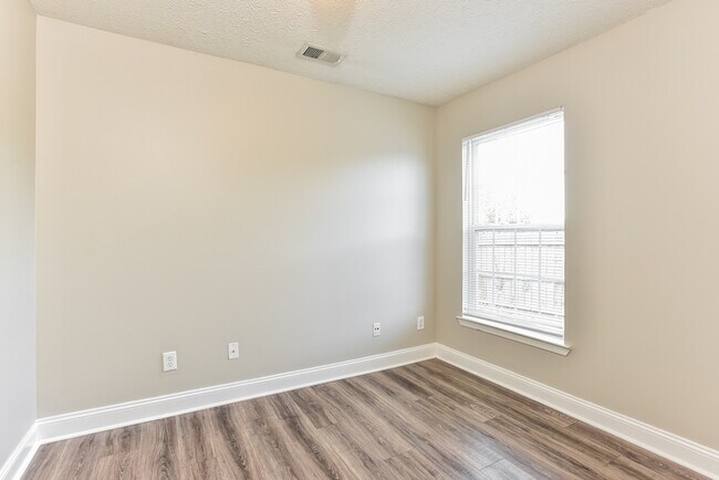 Building Photo - 3204 Penn Meade Way