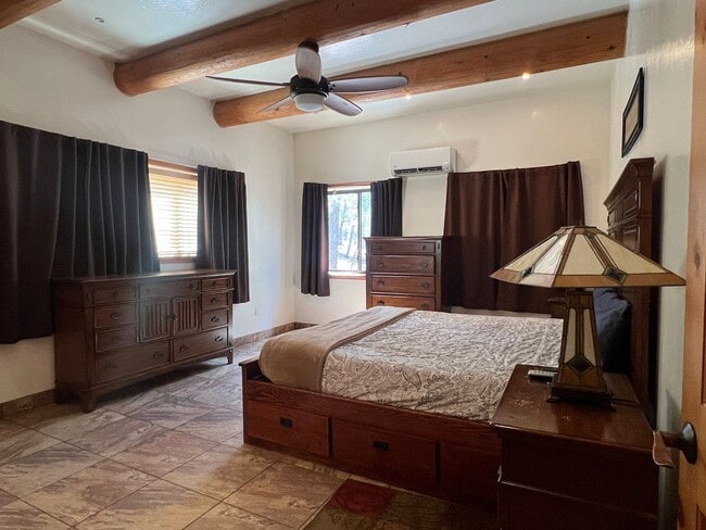 Building Photo - 3 Bedroom, 2.5 Bath Mountain Home on 1 Acre