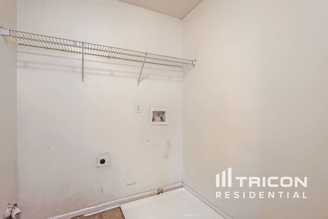 Building Photo - 4241 Defoors Farm Trail