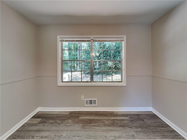 Building Photo - 4189 Northstrand Dr