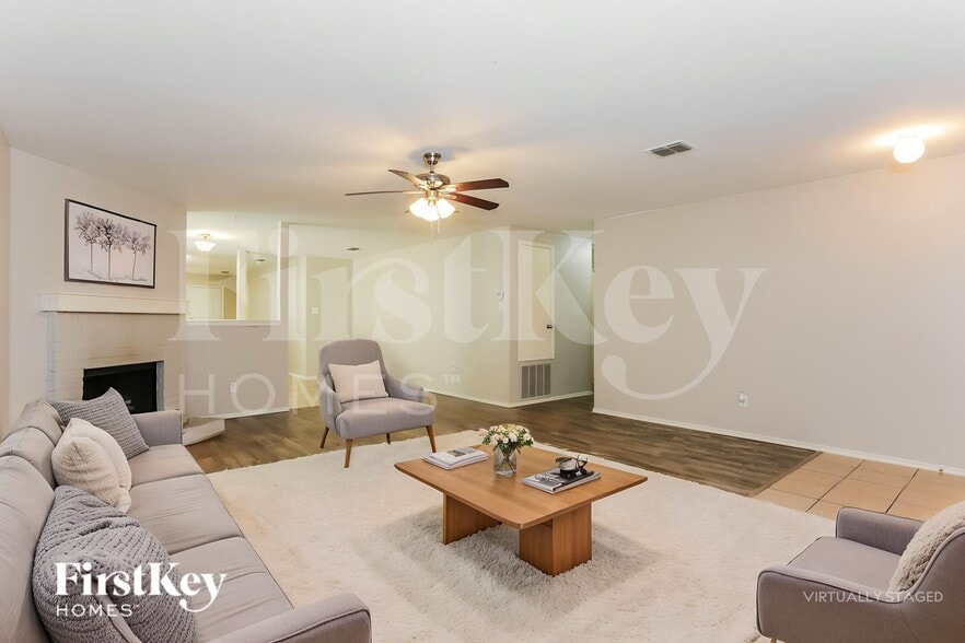 Building Photo - 1413 Erin Ct