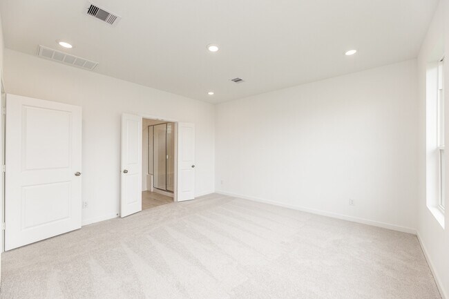 Building Photo - 31726 Wild Mdw Dr