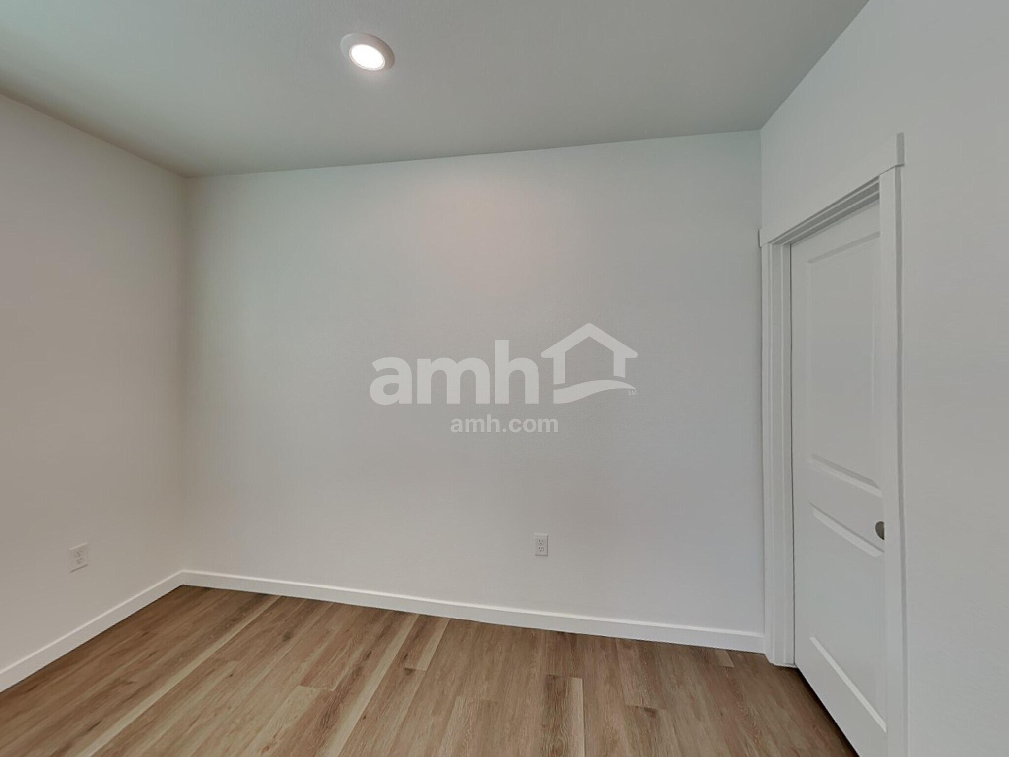 Building Photo - 26149 E Calhoun Pl