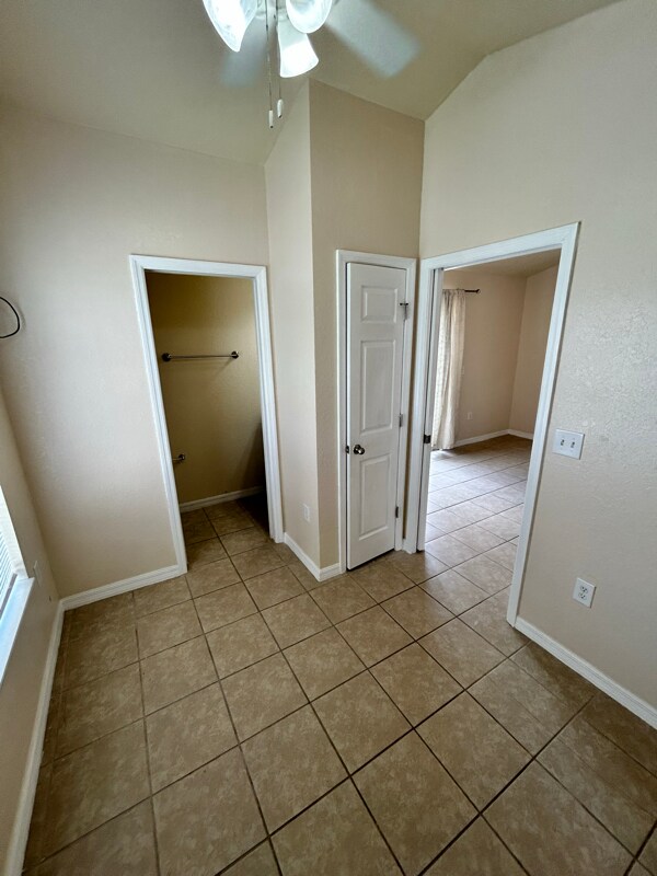 Building Photo - 2727 Frontage Rd