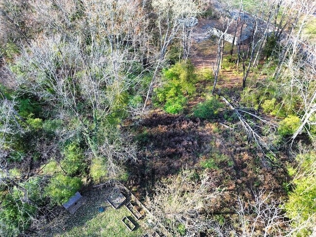 Building Photo - 7249 State Rd