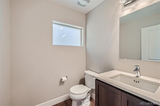 Building Photo - 6633 Avrum Dr