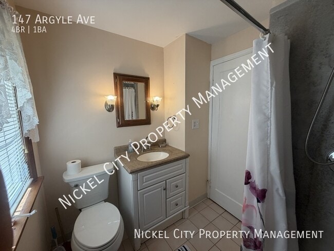 Building Photo - 147 Argyle Ave