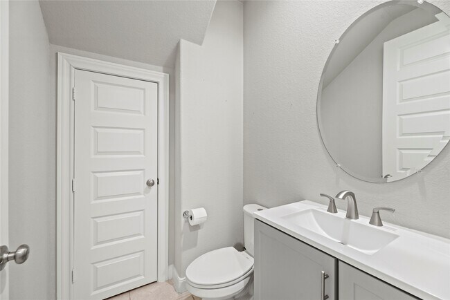Building Photo - 3104 Planters Peak Dr