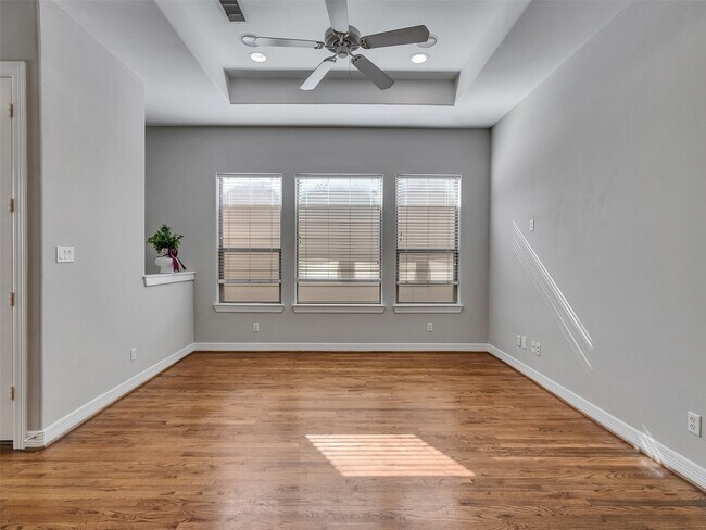 Building Photo - 3802 Center St