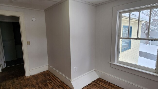 Building Photo - Four Bedroom Single Family Home in Bradford PA! Off Street Parking!