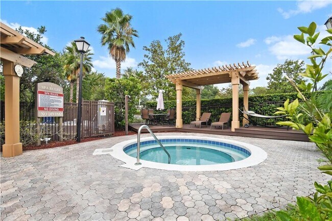 Building Photo - Beautiful 1/1 Condo x Rent @ The Crest at ...
