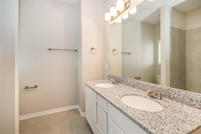 Building Photo - 18735 Lake Harbor Ct