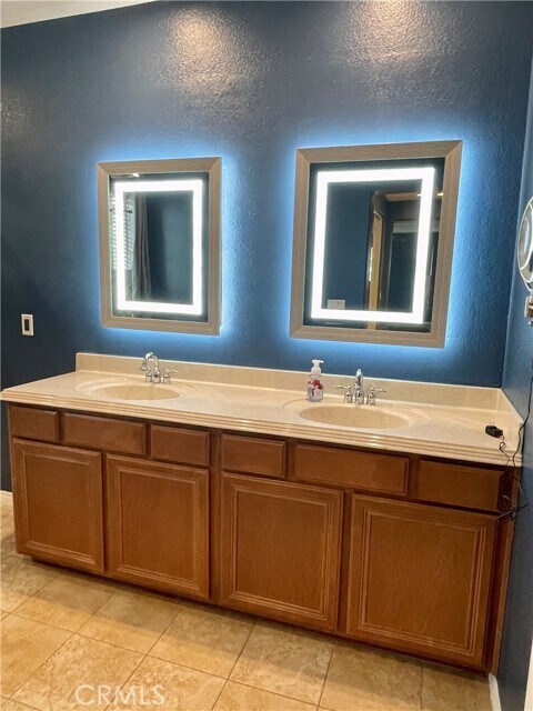 Building Photo - 26294 Norma Jean Pl