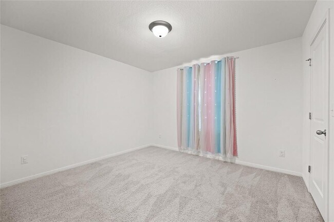 Building Photo - 305 Redfish Ln