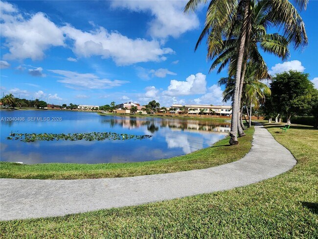 Building Photo - 13412 SW 17th Terrace Cir S