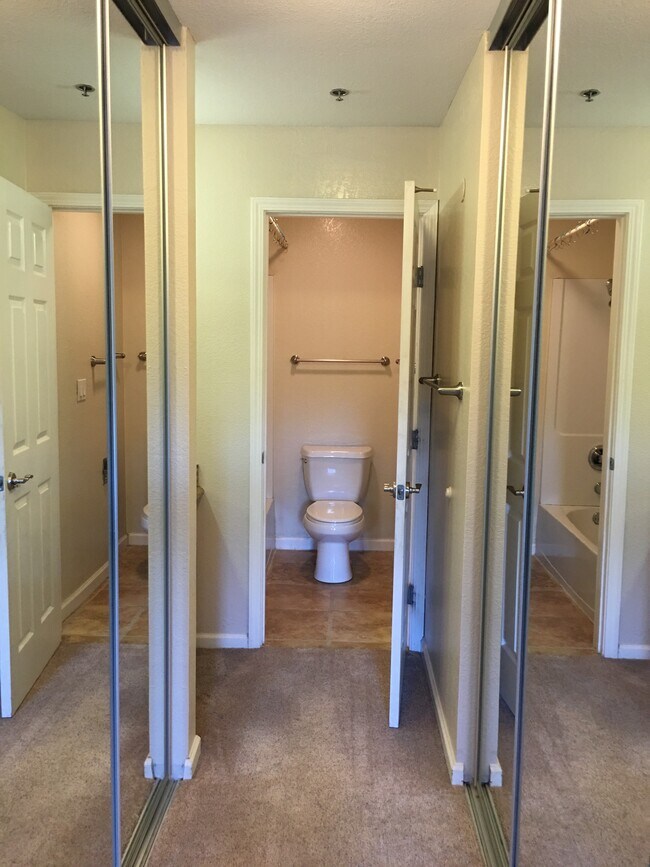 Master Bath Hallway with his/her closets - 880 E Fremont Ave