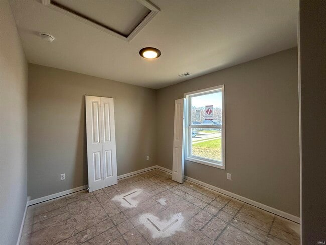 Building Photo - 211 Brescia Dr