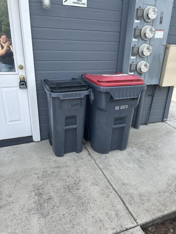 Building Photo - 421 N 10th St