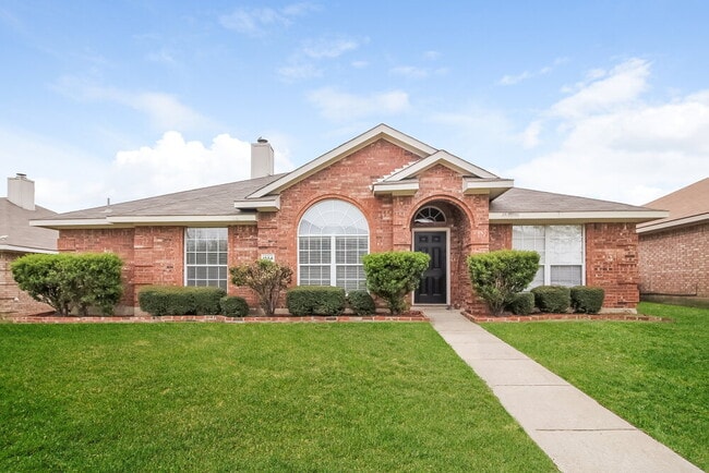 Building Photo - 1554 Cardigan Ln