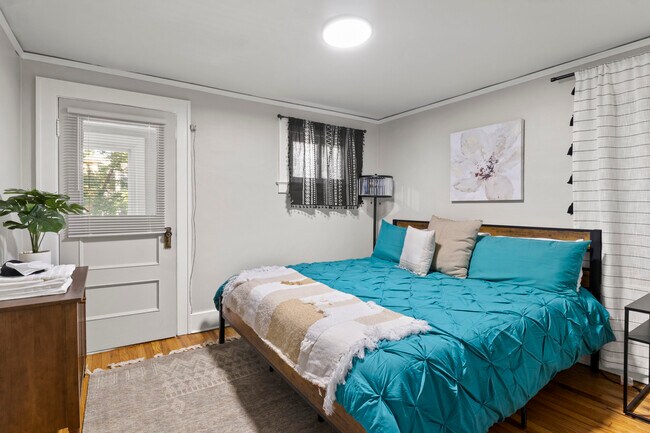 Building Photo - 43 Stanfield Ter