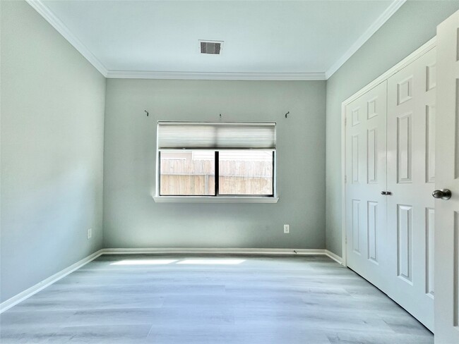 Building Photo - 3625 Standing Rock Dr