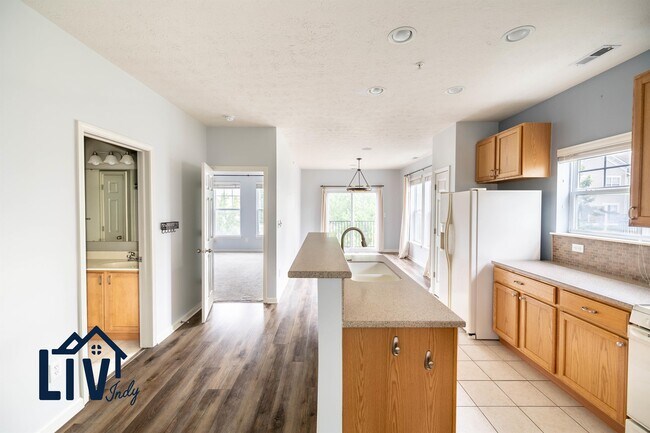 Building Photo - 6606 Reserve Dr